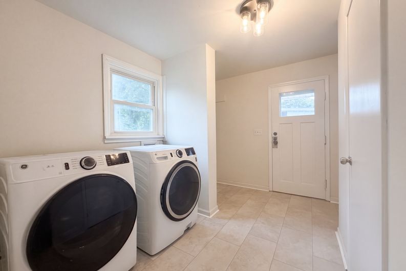 Photo 7 of 17 of 206 Bachmann Ave, Newark, OH