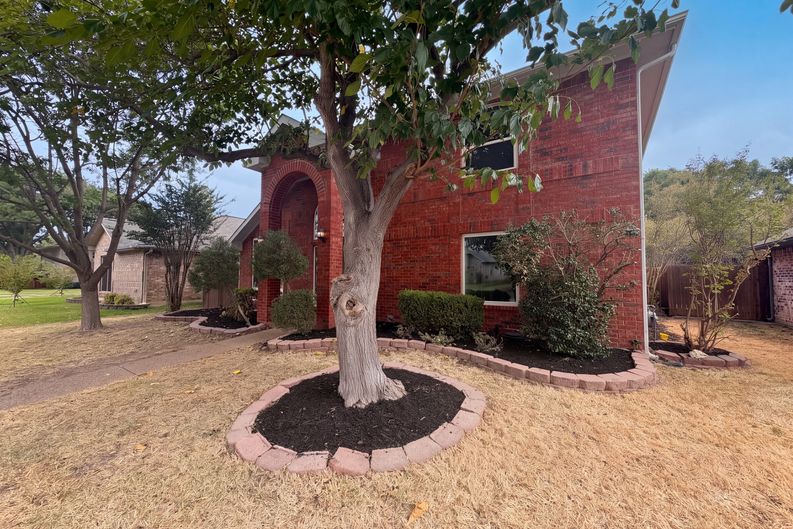 Photo 28 of 31 of 2228 Silverthorn Ln, Flower Mound, TX