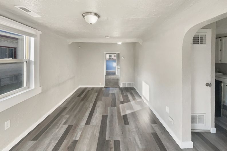 Photo 6 of 17 of 2865 Pingree Ave, Ogden, UT