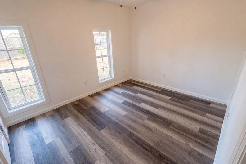 Photo 4 of 23 of 2114 NW 55th St, Lawton, OK