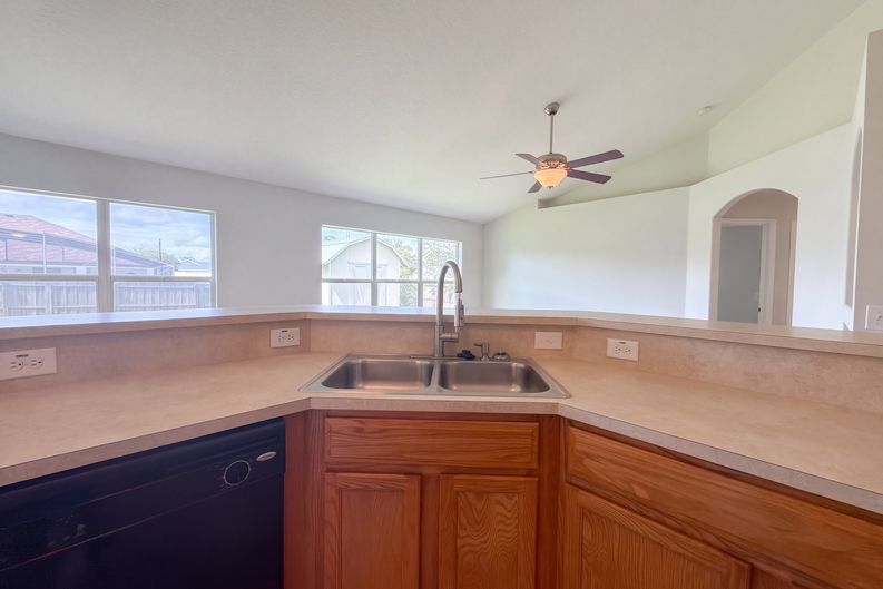 Photo 8 of 25 of 2062 Dalton Ave, Deltona, FL