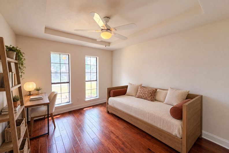 Photo 9 of 19 of 512 W Jefferson St, Wylie, TX