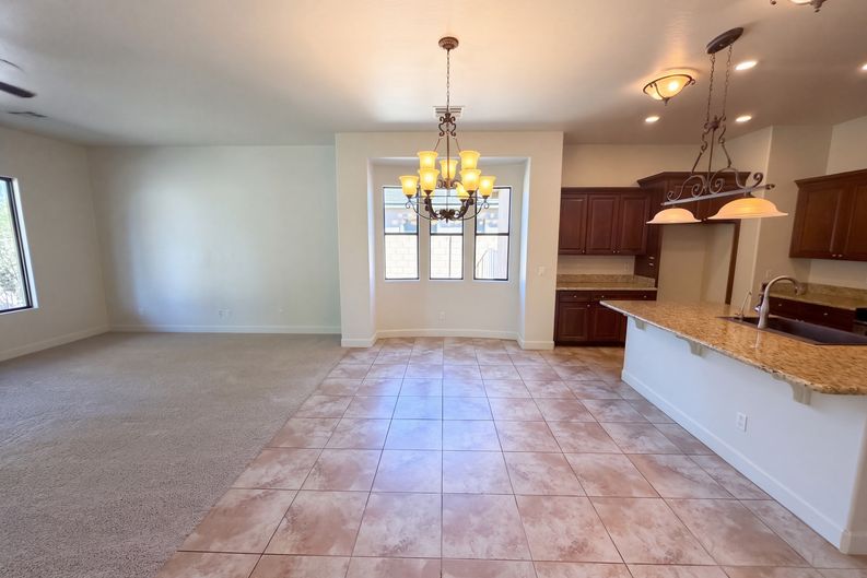Photo 7 of 23 of 16148 W Glenrosa Ave, Goodyear, AZ
