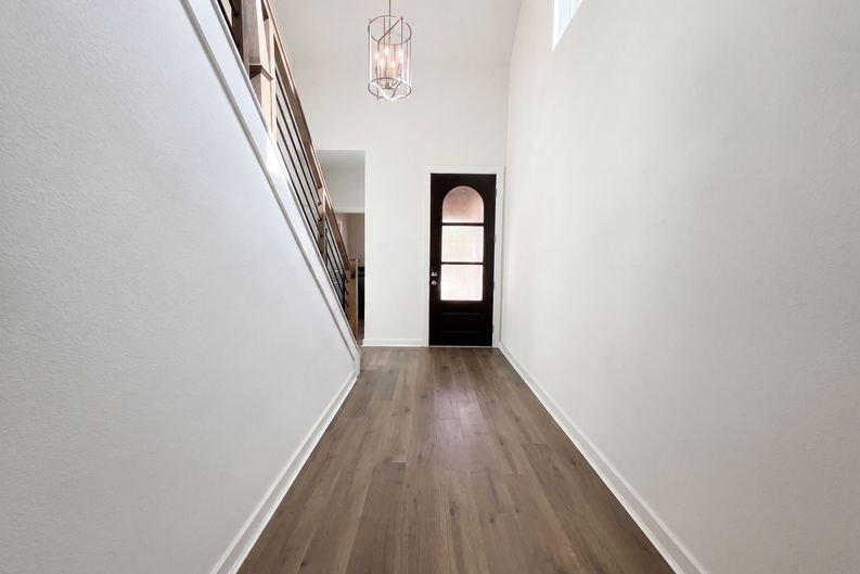 Photo 7 of 19 of 118 Neches Nook Ct, Conroe, TX