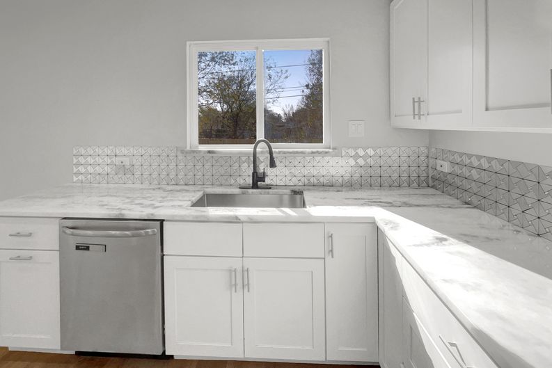 Photo 15 of 16 of 9618 Tamalpais Dr, Dallas, TX