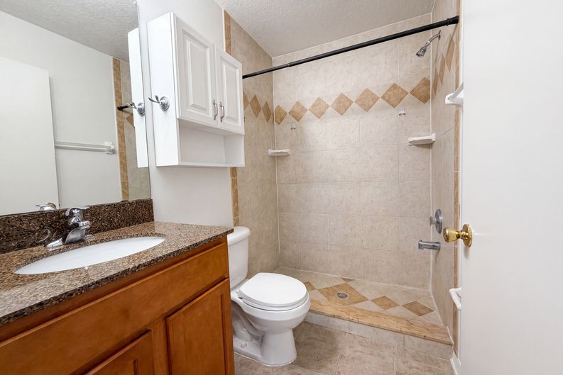 Photo 14 of 19 of 215 Beech Brook St, Saint Johns, FL