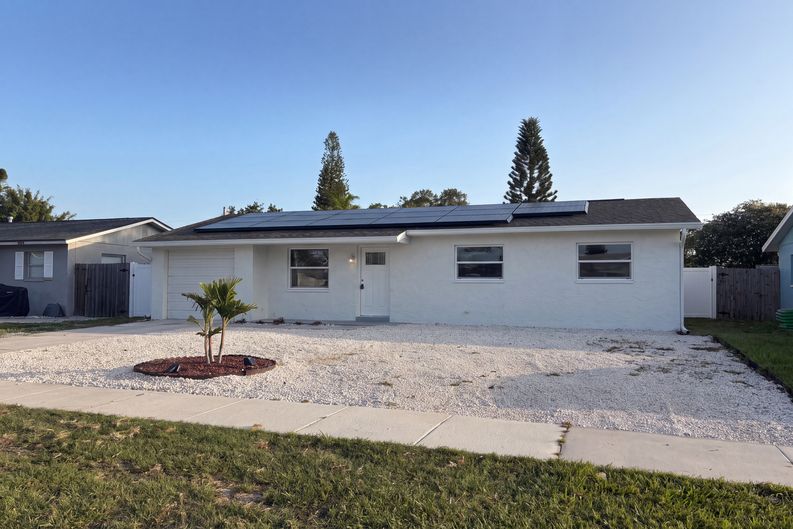 Photo 21 of 27 of 8283 86th Ave, Seminole, FL