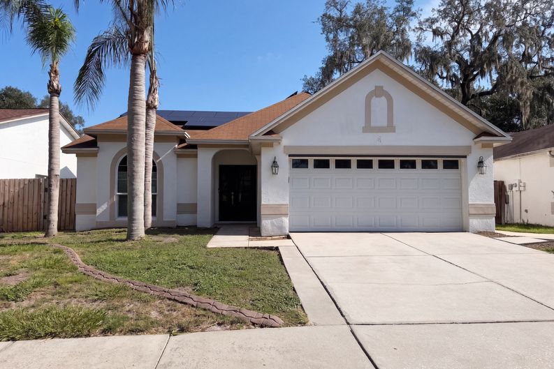 Photo 17 of 21 of 1204 Tiger Wood Ct, Valrico, FL