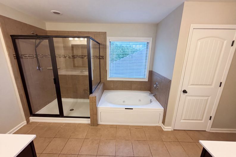 Photo 15 of 24 of 2772 Bluestone Dr SW, Atlanta, GA