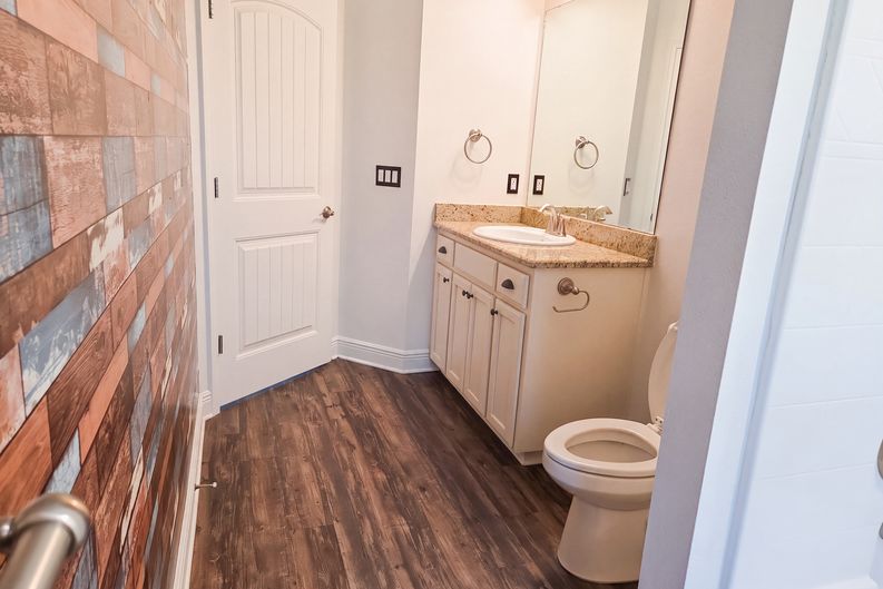 Photo 18 of 22 of 3054 Grady Tolbert Rd, Navarre, FL