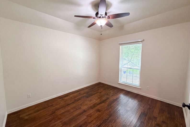 Photo 21 of 38 of 4606 Mill Wood Dr, Colleyville, TX