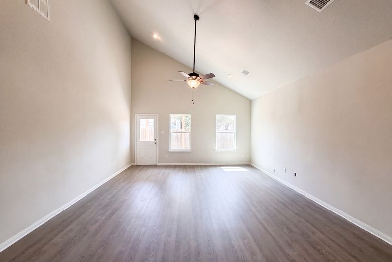 Photo 3 of 20 of 1508 Ferryman Dr, Georgetown, TX