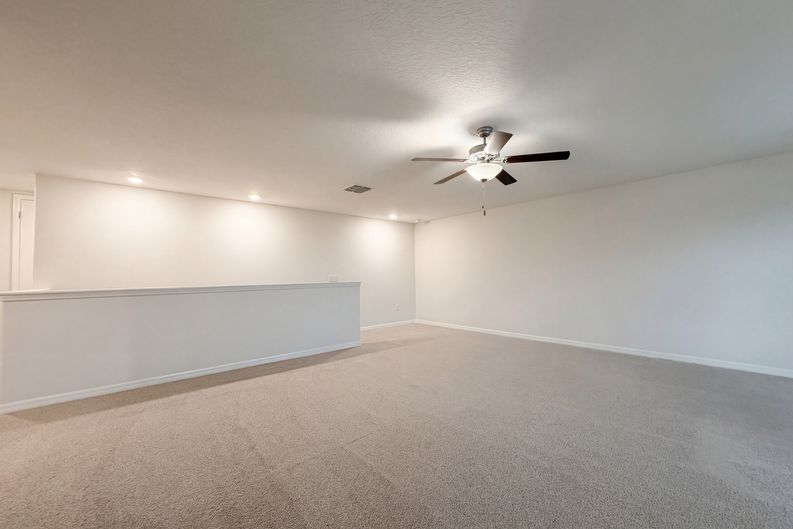 Photo 27 of 42 of 11849 Blackeyed Susan Dr, Riverview, FL