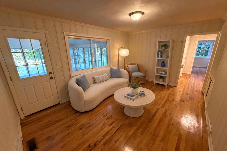 Photo 10 of 26 of 7400 Monroe Rd, Charlotte, NC