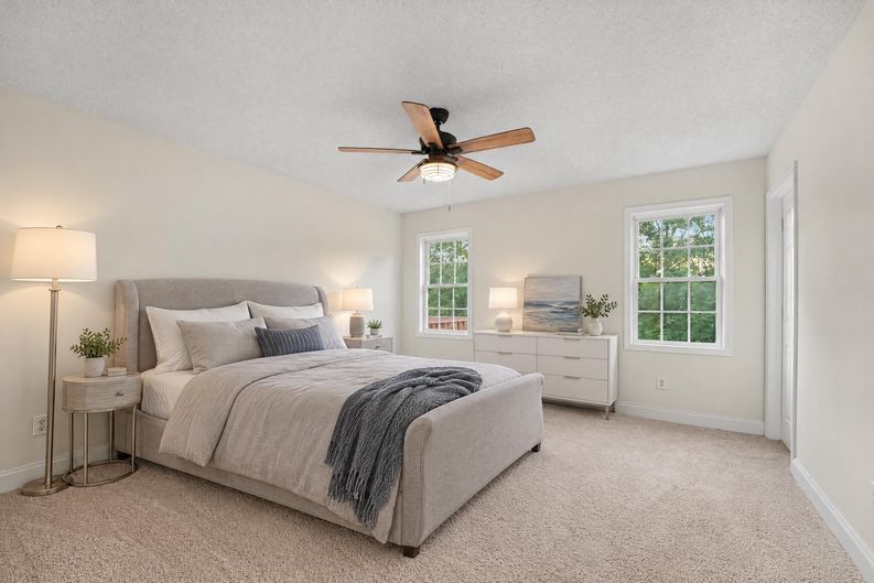 Photo 4 of 17 of 4750 Dalena Dr, Claremont, NC