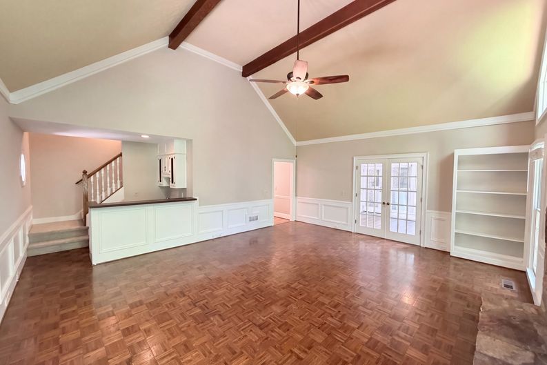 Photo 13 of 46 of 2360 Kimbrough Ct, Atlanta, GA