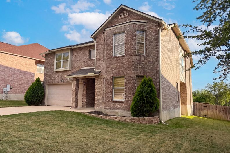 Photo 16 of 19 of 121 Springtree Fld, Cibolo, TX