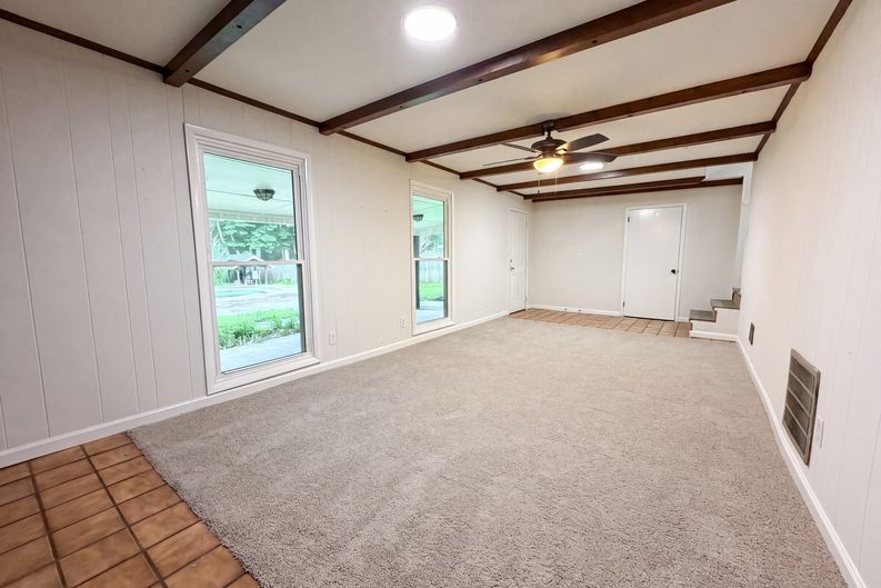 Photo 9 of 20 of 1007 Normandale Dr, Bessemer, AL