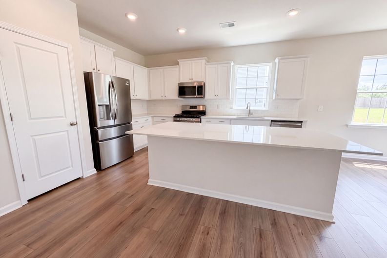 Photo 4 of 23 of 232 Shadowbrook Way, Camden, SC