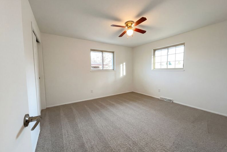Photo 4 of 49 of 1027 N 1st St, Johnstown, CO