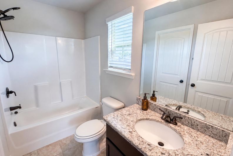 Photo 22 of 47 of 2144 Airline Rd, McDonough, GA