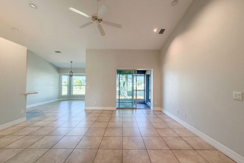 Photo 3 of 28 of 405 San Ambrosio St, Punta Gorda, FL