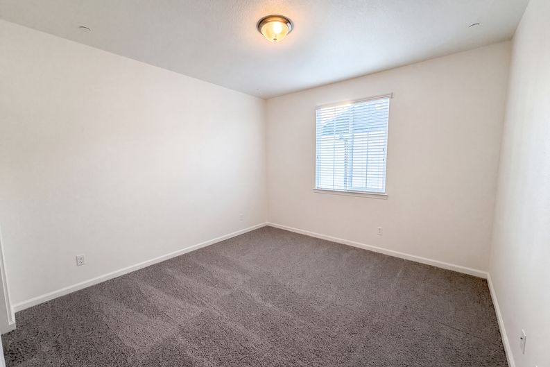 Photo 19 of 39 of 5022 Birch Valley Way, Rancho Cordova, CA