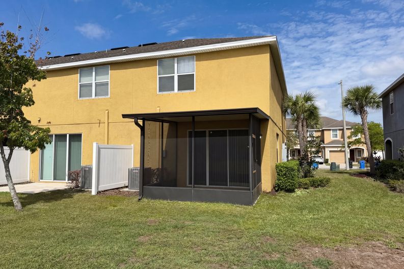 Photo 5 of 29 of 7070 Woodchase Glen Dr, Riverview, FL