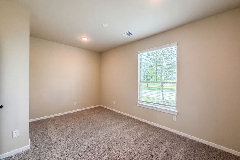 Photo 11 of 18 of 23939 Oriole Valley Trl, Katy, TX
