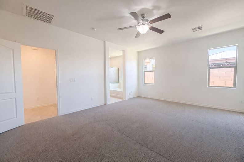Photo 4 of 17 of 28321 N Cactus Flower Cir, San Tan Valley, AZ
