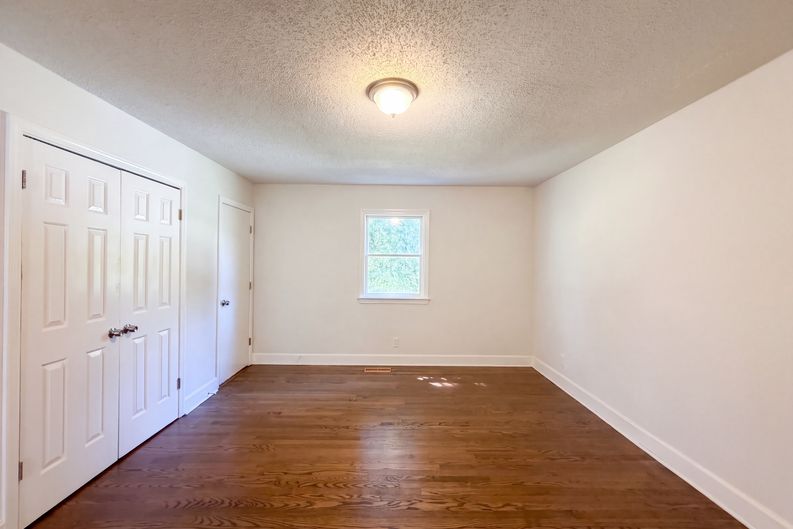 Photo 18 of 21 of 101 Tipperary Ln, Winston Salem, NC