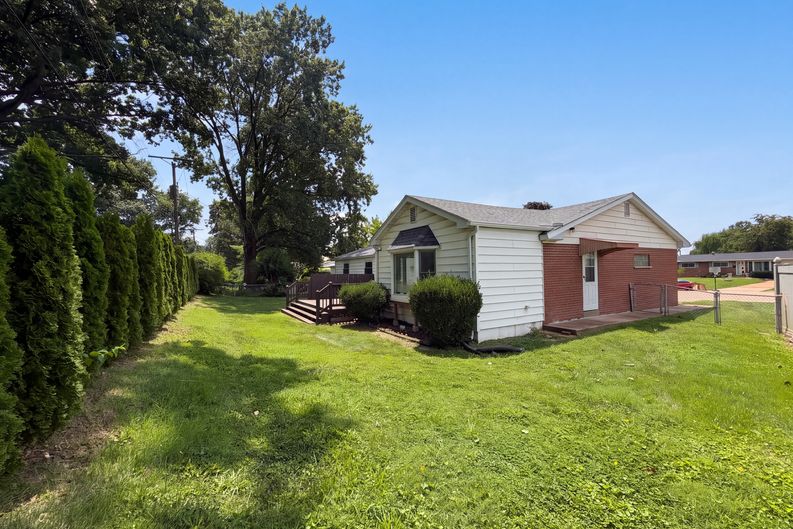 Photo 19 of 21 of 871 Wycliffe Ct, Saint Louis, MO