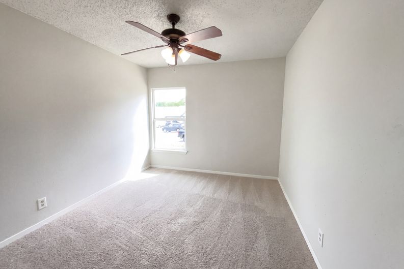 Photo 14 of 17 of 1210 Fillmore Dr, San Antonio, TX