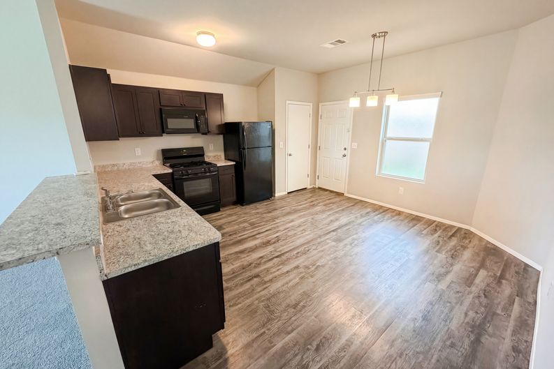 Photo 10 of 25 of 2308 Dillards Dr, Chickasha, OK