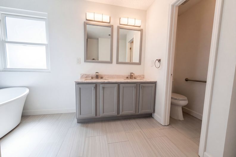Photo 11 of 21 of 345 Espana St, Atlanta, GA