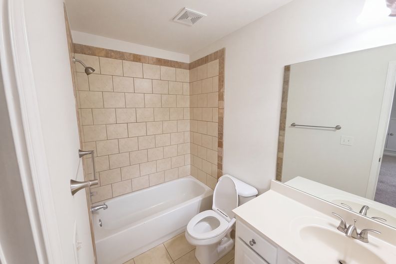 Photo 22 of 100 of 809 Arbor Way, Loganville, GA