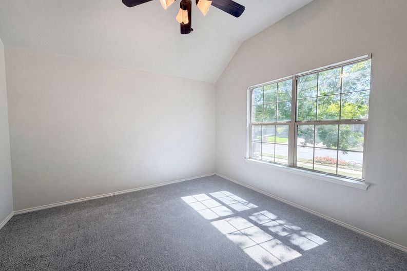 Photo 10 of 21 of 1901 Crested Ridge Rd, Aledo, TX