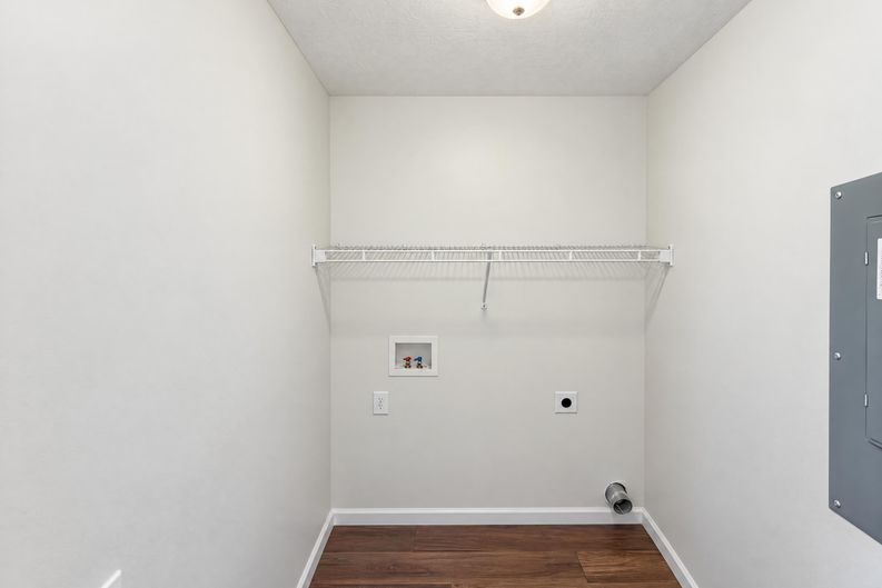 Photo 15 of 23 of 288 Hosack St, Columbus, OH