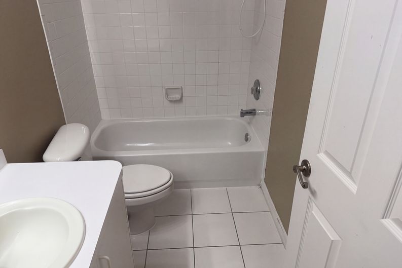 Photo 13 of 19 of 1538 N Lawnwood Cir, Fort Pierce, FL