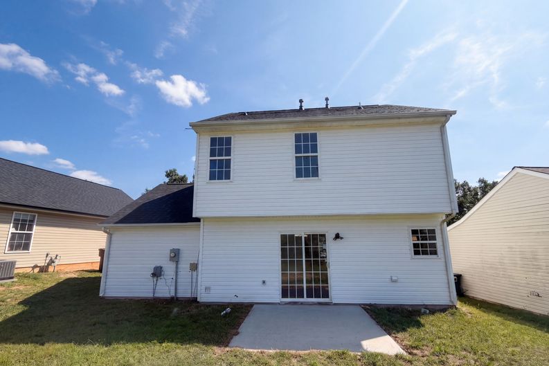 Photo 5 of 19 of 6008 White Chapel Way, Greensboro, NC