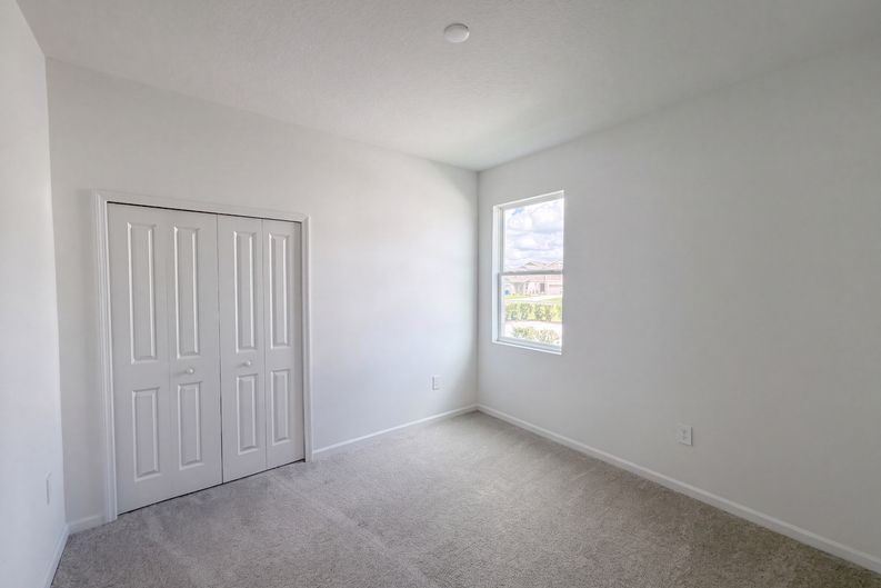 Photo 13 of 20 of 1520 Redwood Ln, Haines City, FL
