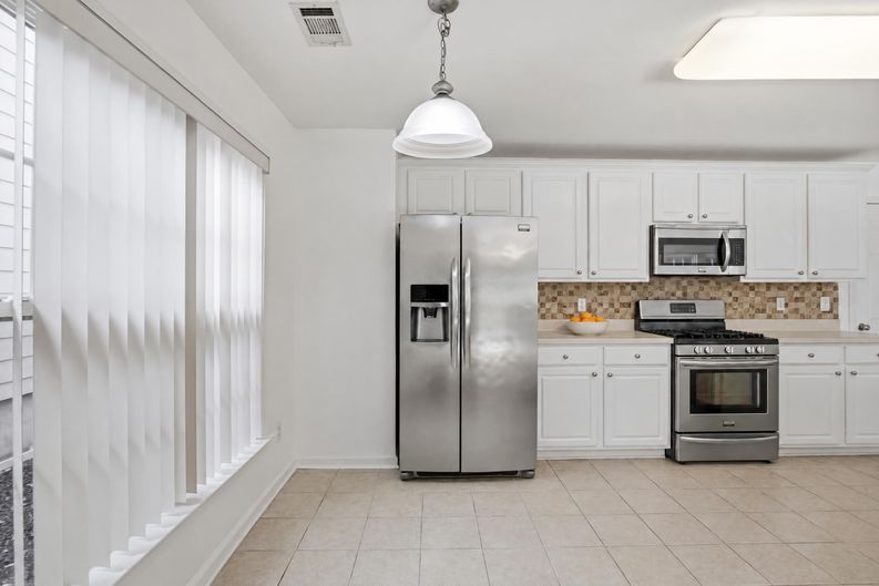 Photo 12 of 29 of 313 Balaban Cir, Woodstock, GA