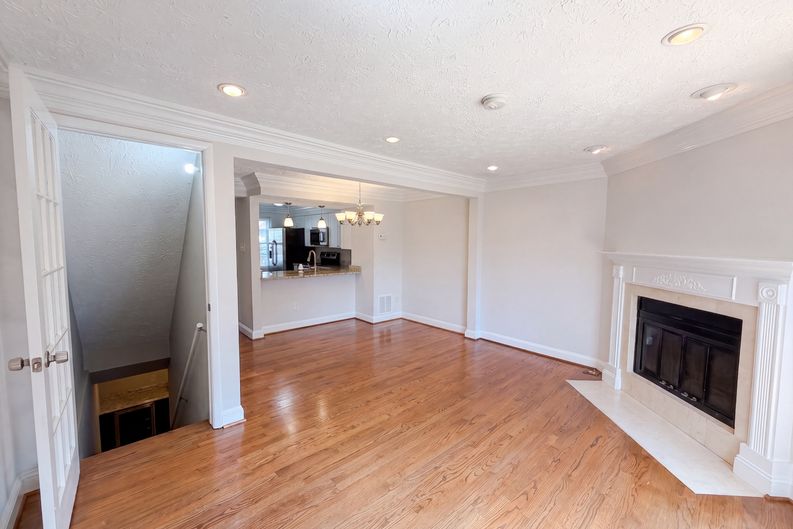 Photo 12 of 57 of 8769 Kanawha Ct, Lorton, VA