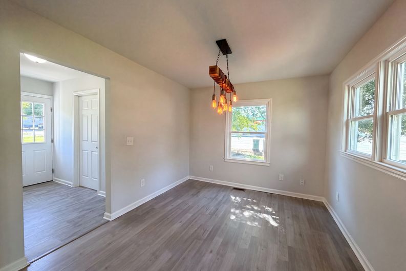 Photo 6 of 19 of 1036 E Commerce St, Lewisburg, TN
