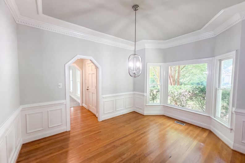 Photo 6 of 18 of 624 Van Thomas Dr, Raleigh, NC