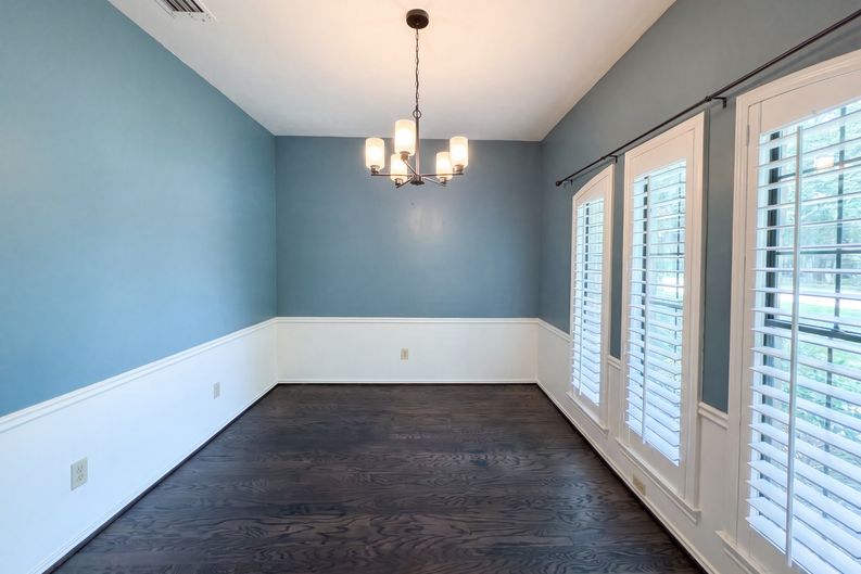 Photo 9 of 16 of 6712 Coach House Ln, Plano, TX