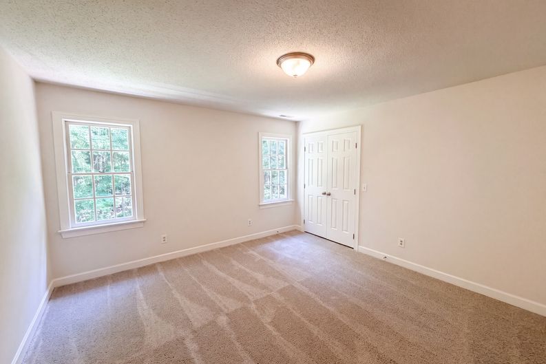 Photo 8 of 20 of 2501 Dunmore Ct, Wake Forest, NC