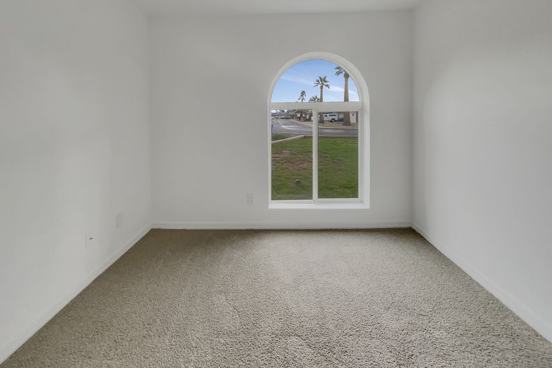 Photo 16 of 20 of 13628 N 40th Dr, Phoenix, AZ