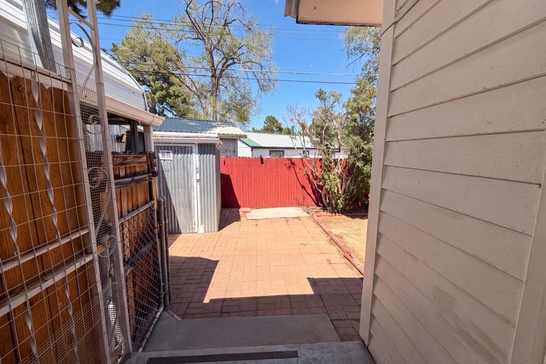 Photo 18 of 21 of 1758 39th St, Los Alamos, NM