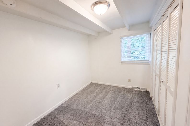 Photo 11 of 23 of 1502 Pine St, West Columbia, SC